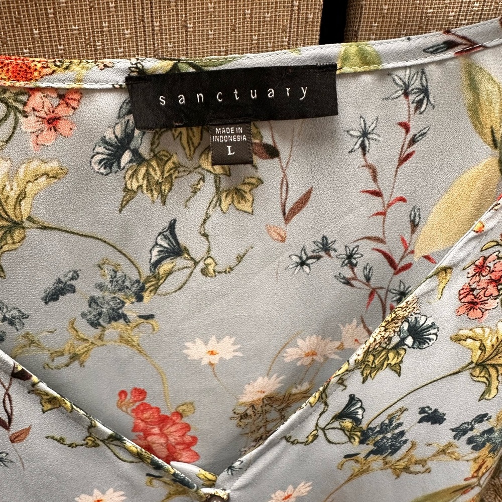 Sanctuary Button-up Floral Blouse Size Large - Picture 7 of 14